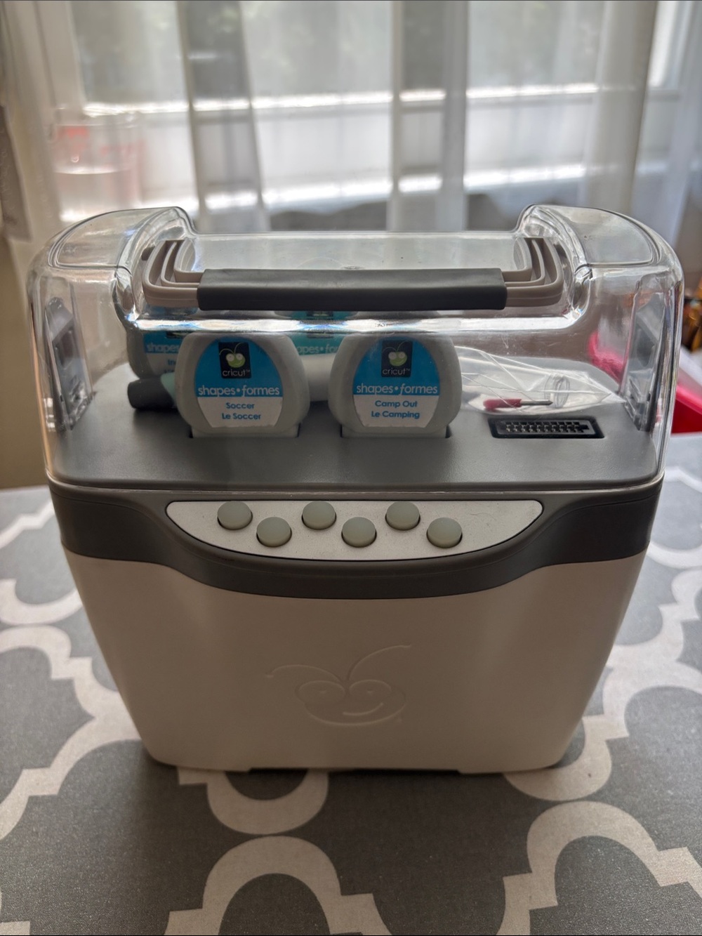 Cricut Personal Electronic Cutter with 5 cartidges. - Picture 8 of 13